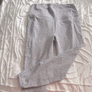 Gray cheetah print leggings